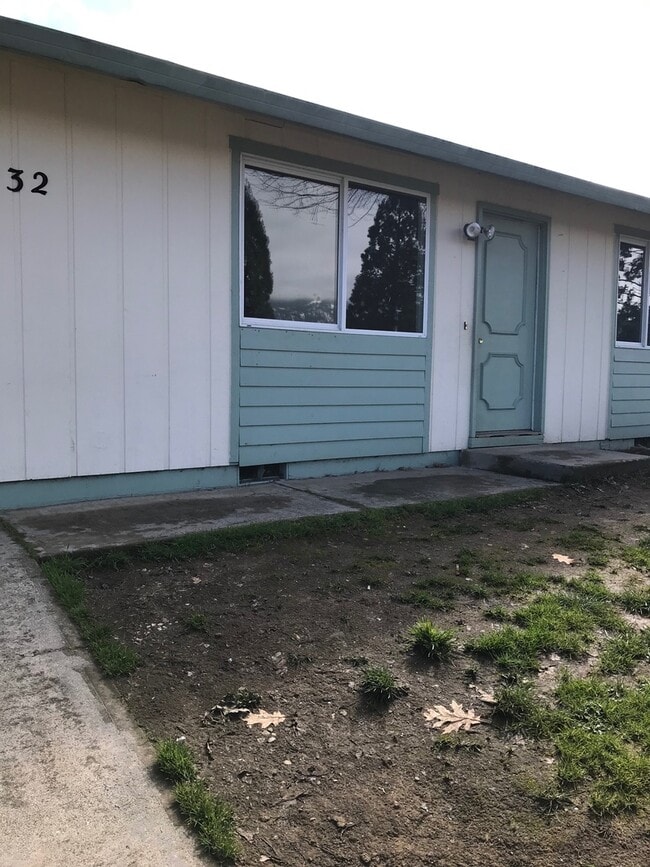 Building Photo - 3bd 1.5 ba in Tri City -