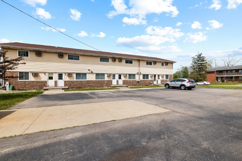 Building Photo - 6301 Frankn Dot Dr