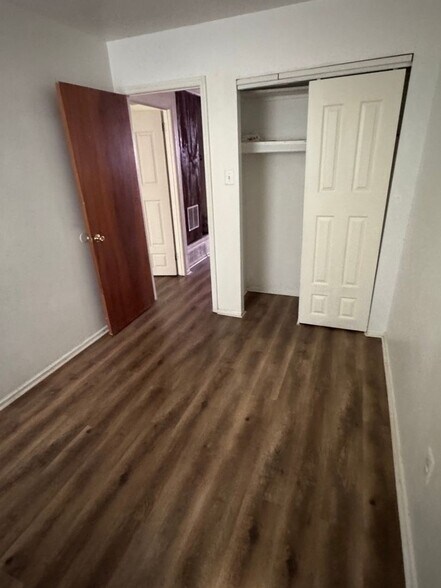 Building Photo - 9440 Woodbridge Rd
