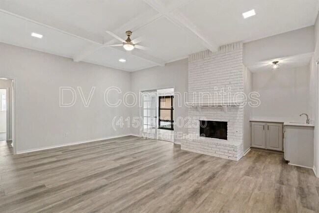 Building Photo - 4BR/2BA Lewisville Home — 1,931 Sq Ft, Modern Finishes & Flexible Bonus Space