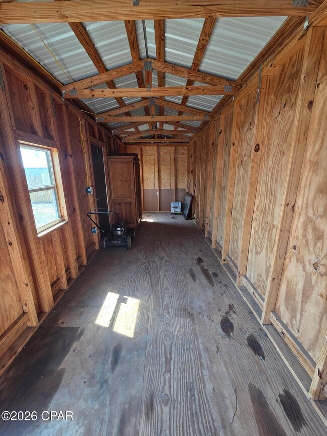 Building Photo - 1525 Oak Ave