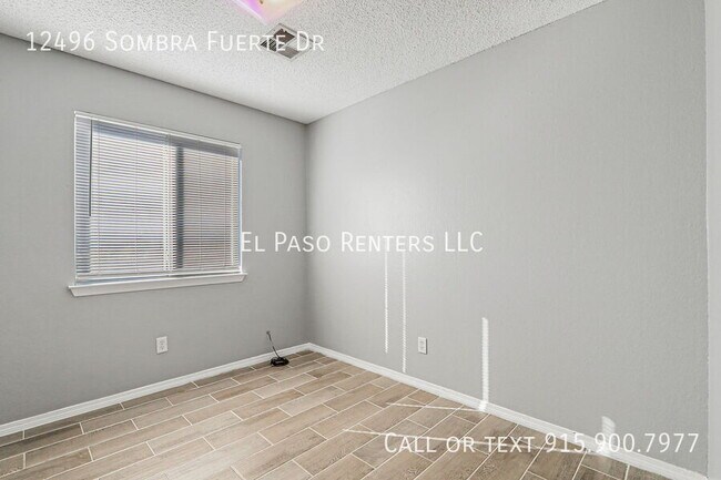 Building Photo - 12496 Sombra Fuerte Dr