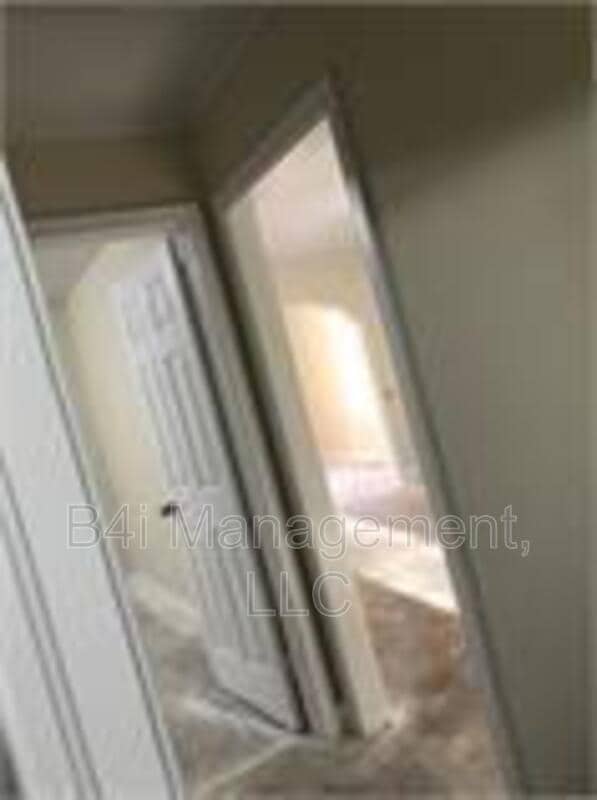 Building Photo - 1007 E Mcintosh Rd