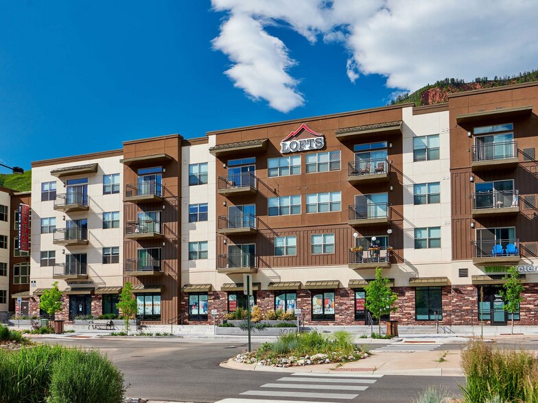 Exterior View - Lofts