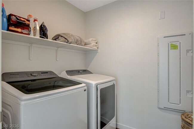 Building Photo - 3354 Via Strada St