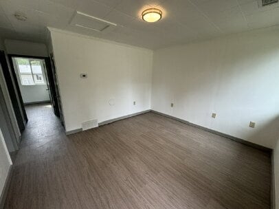 Building Photo - Charming 2 Bedroom Home in Seneca