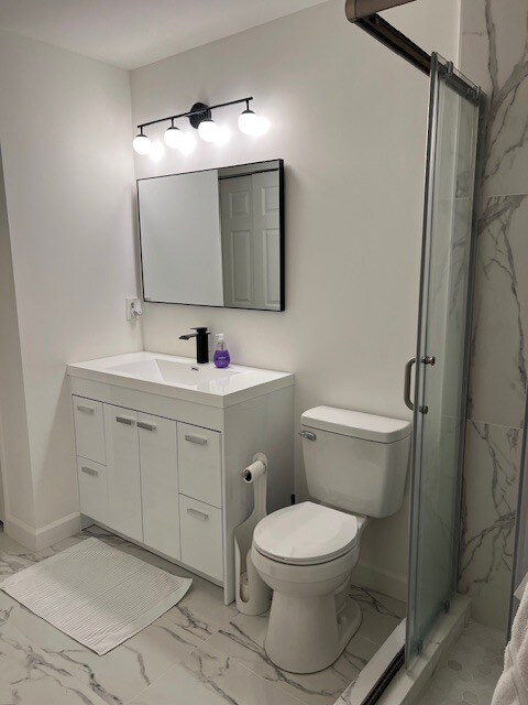 Guest bathroom - 121 Timberbrook Ln