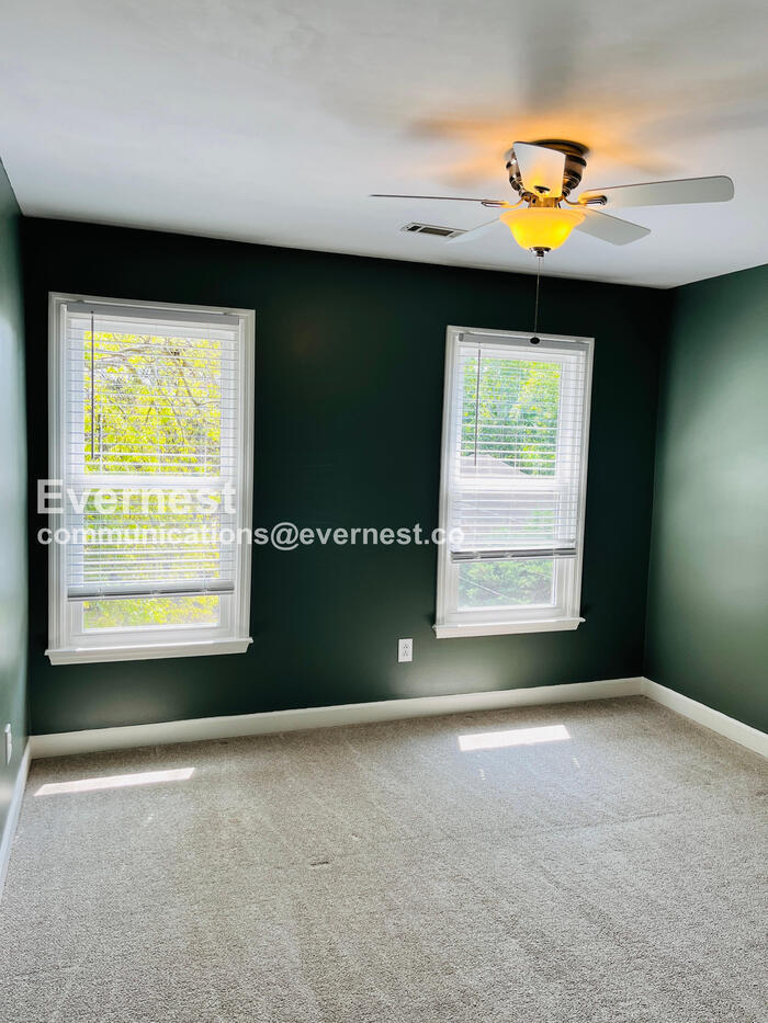 Building Photo - 1420 Calloway Ct