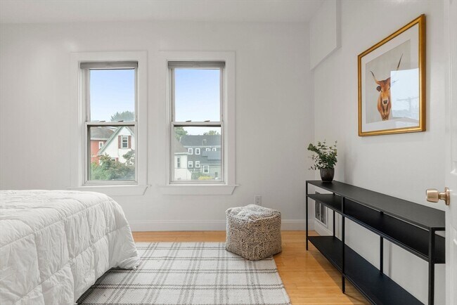 Building Photo - 178 Hyde Park Ave