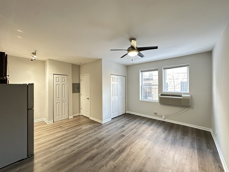 Building Photo - 1621 N Humboldt Blvd