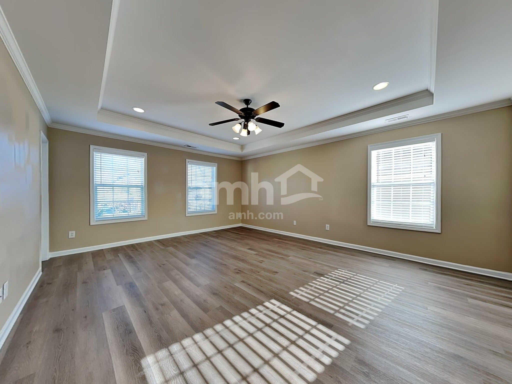 Building Photo - 6859 Coopers Hawk Trl