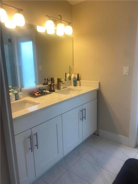 Building Photo - 9262 Birmingham Dr