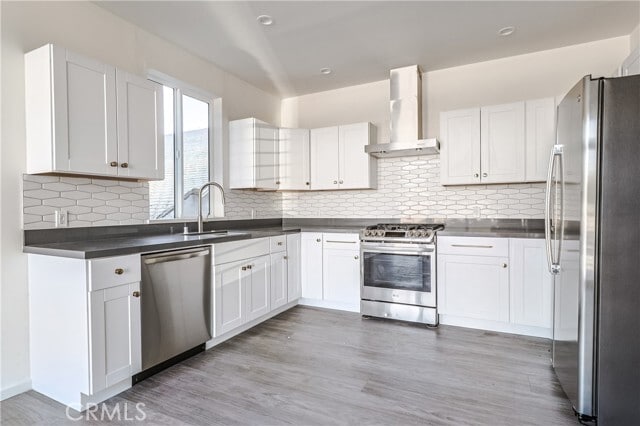 Building Photo - 14754 Gilmore St