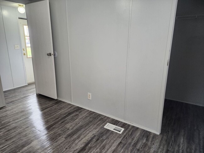 Building Photo - 1308 N Avenue J