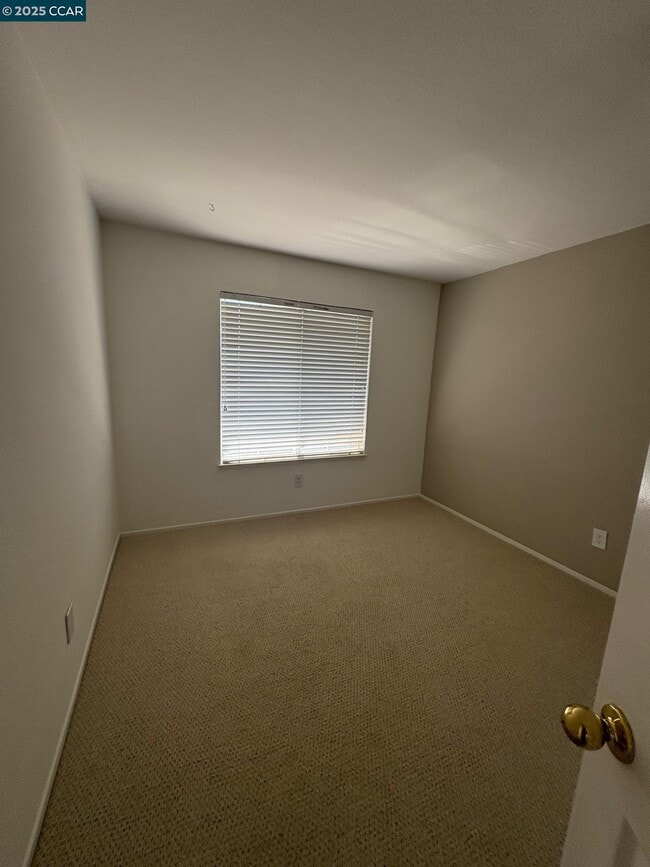 Building Photo - 1029 Lakeridge Pl