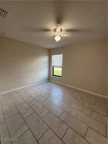 Building Photo - 3803 Chiquita Blvd S