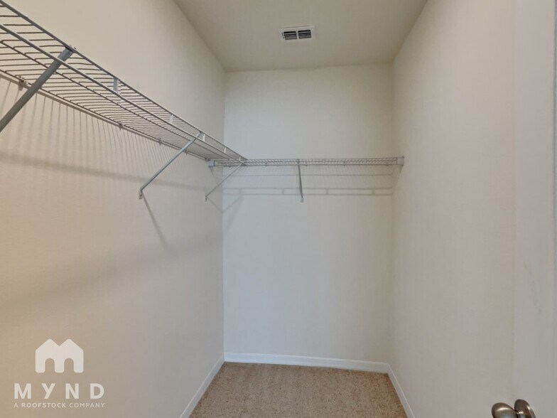 Building Photo - 1544 Gladewater Rd