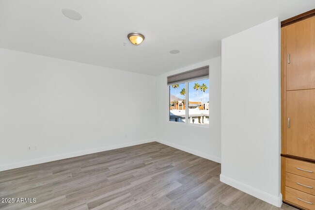 Building Photo - 3801 N Goldwater Blvd