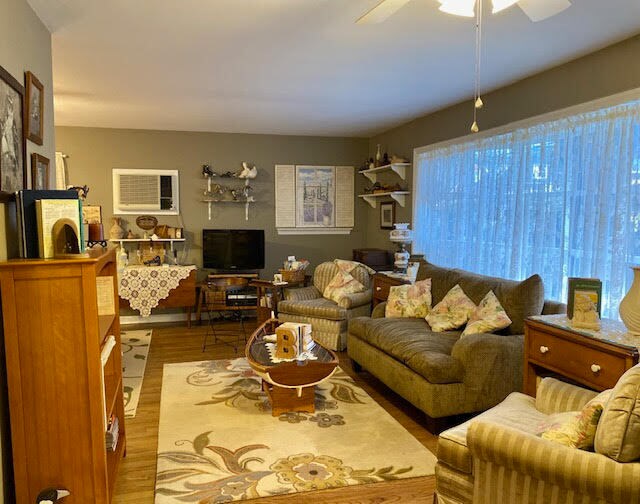 Building Photo - 99 Morse Ave