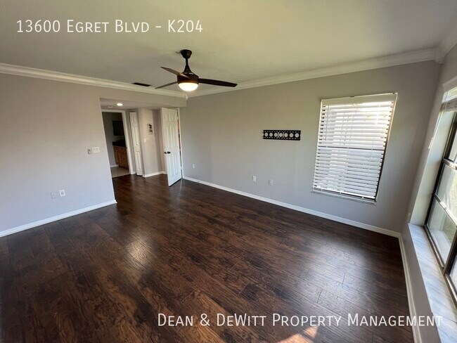 Building Photo - 13600 Egret Blvd