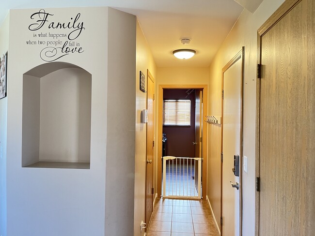 Building Photo - 2289 Grand Pointe Trail