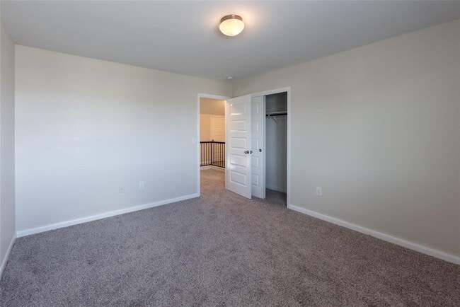 Building Photo - 710 Mitchell Dr