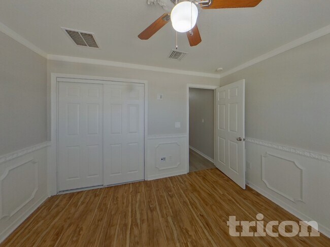 Building Photo - 14214 Edinburgh Moor Dr