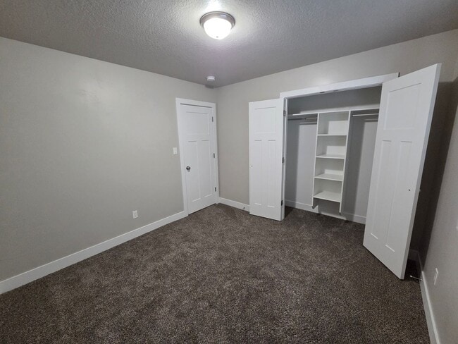 Building Photo - Like-New 3 Bed / 2.5 Bath Townhome in Prime Cedar City Location – Act Fast!