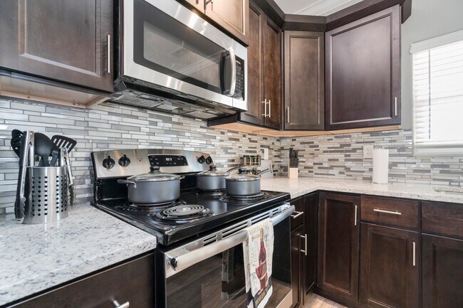 Building Photo - Stonegate at Pecos