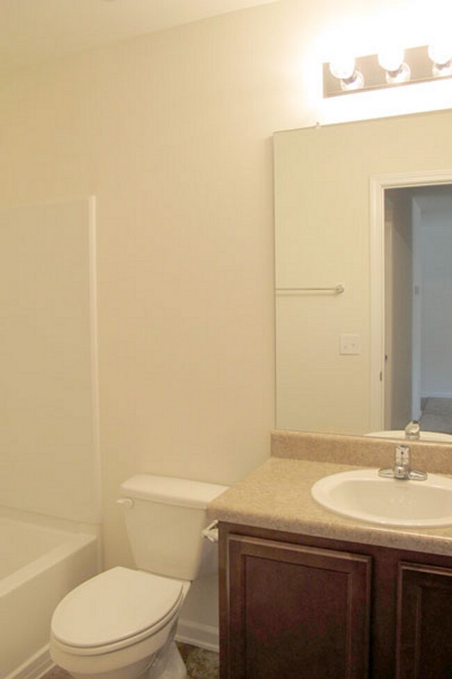 Building Photo - 21 Miller Park Cir