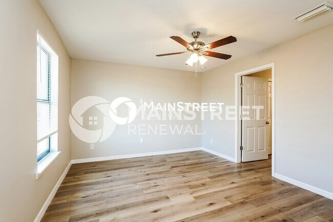 Building Photo - 4 Bedroom Pet-Friendly Home in Lehigh Acres, FL with Main Street Renewal