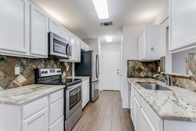 Building Photo - 8107 Rustic Park