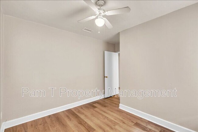 Building Photo - 9159 Ferguson Ave