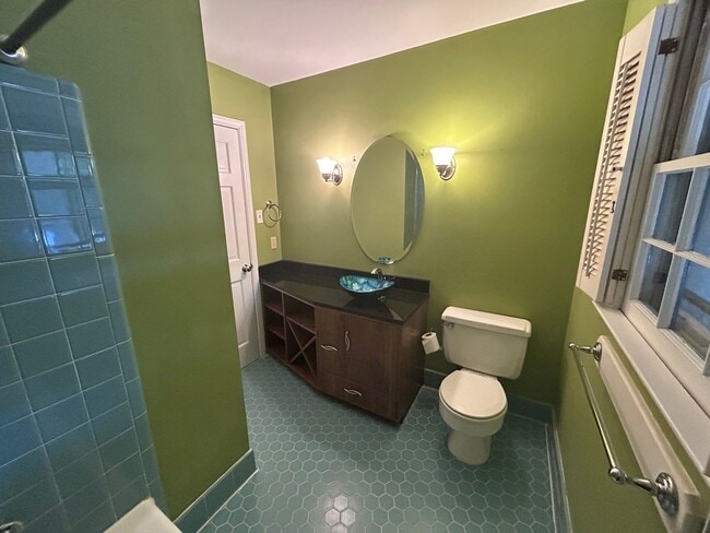 Building Photo - 5 Bed | 3.5 Bath House in Raleigh