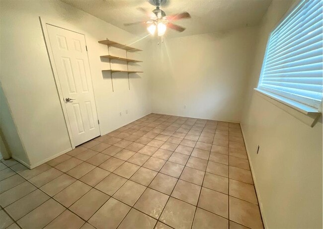 Building Photo - 3919 Willmont Rd