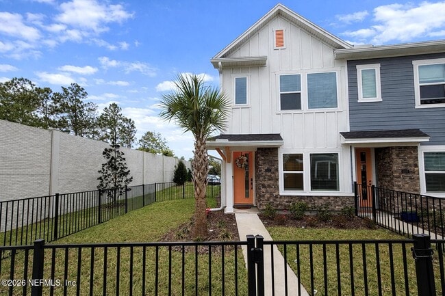 Building Photo - 11102 Quantum Ct