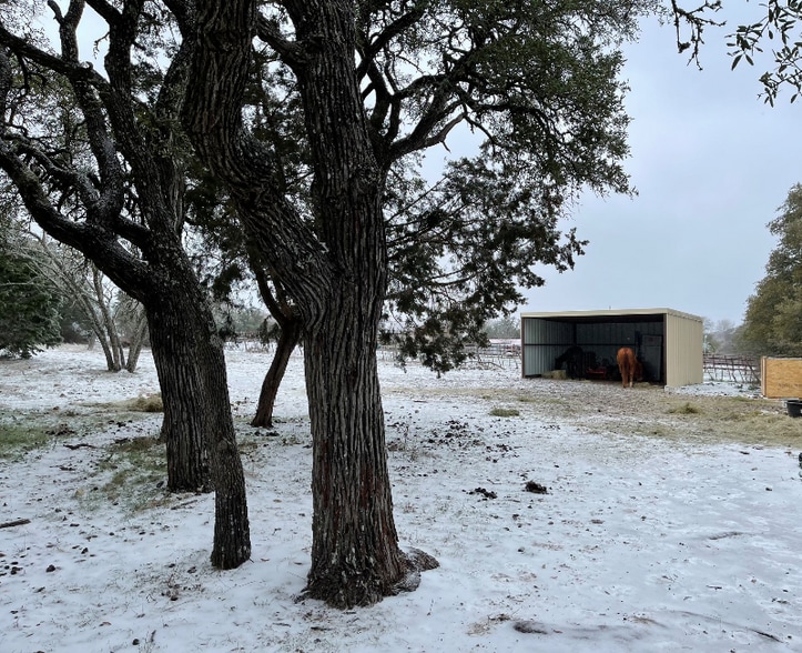 Building Photo - 3656 FM 2657