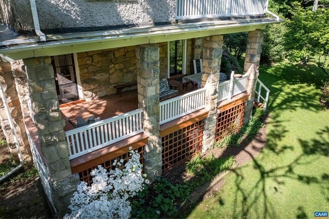 Building Photo - 502 Park Hill