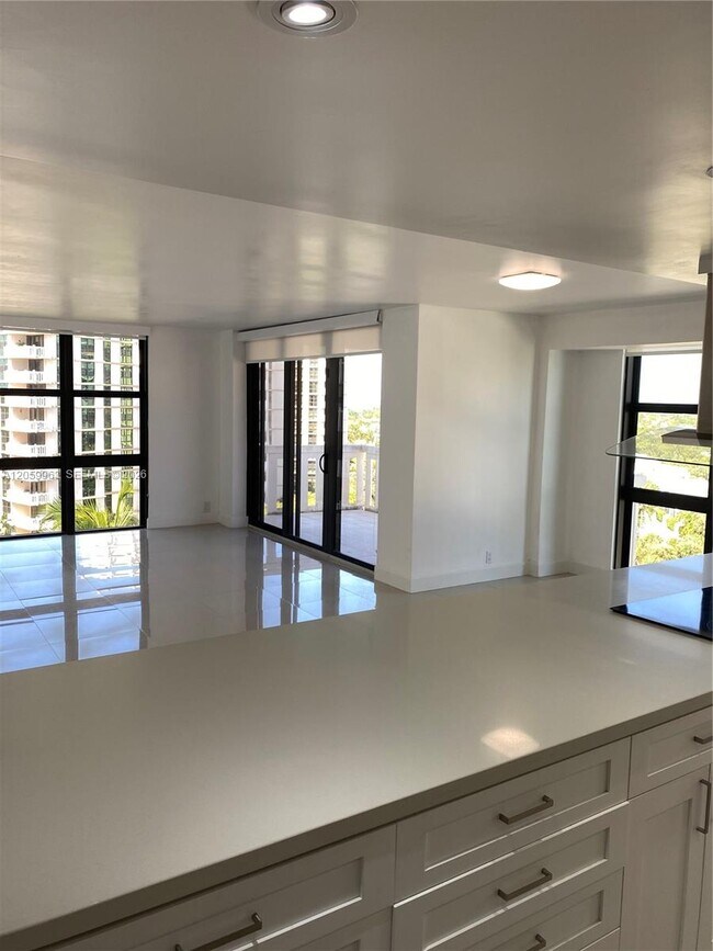 Building Photo - 1111 Crandon Blvd