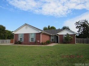 Building Photo - 2110 Wilmington Dr