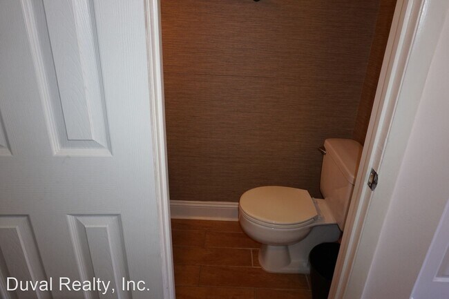 Building Photo - 3 br, 2.5 bath House - 7128 Prestwick Circ...