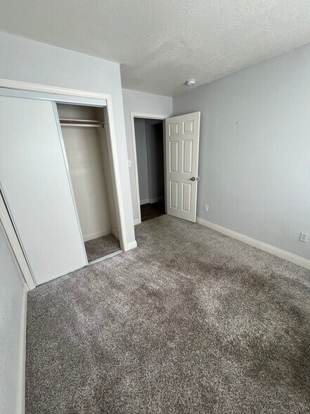 Building Photo - 15464 Pomona Rincon Rd