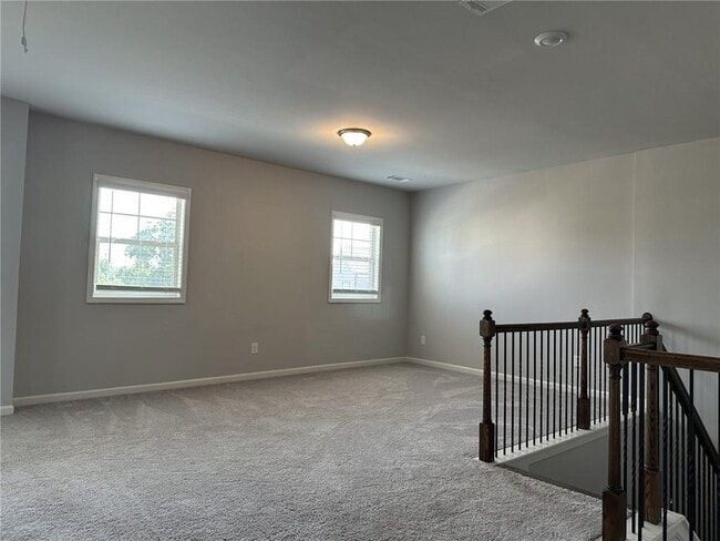 Building Photo - 4671 Silver Oak Dr