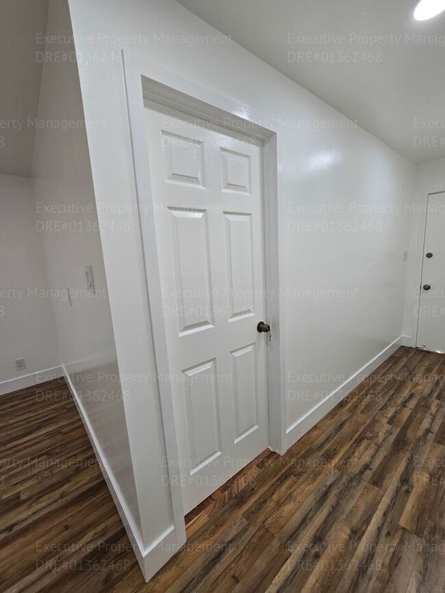 Building Photo - Remodeled 3 bedroom/ 1 bathroom