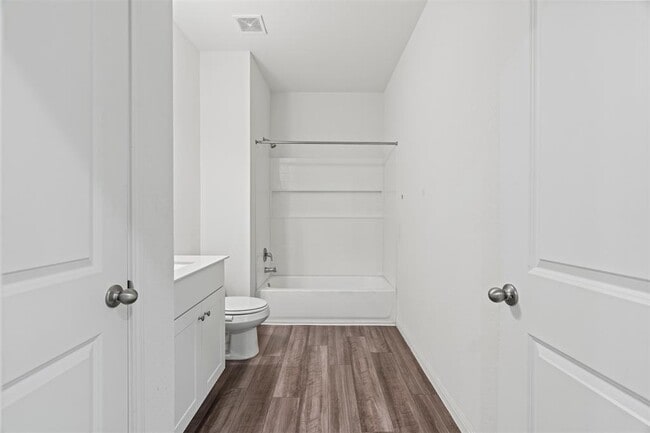 Building Photo - 14705 Shooter McGavin Dr