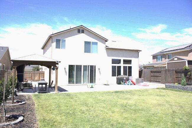 Building Photo - 4Bed/3 Bath Home in Central High East High...
