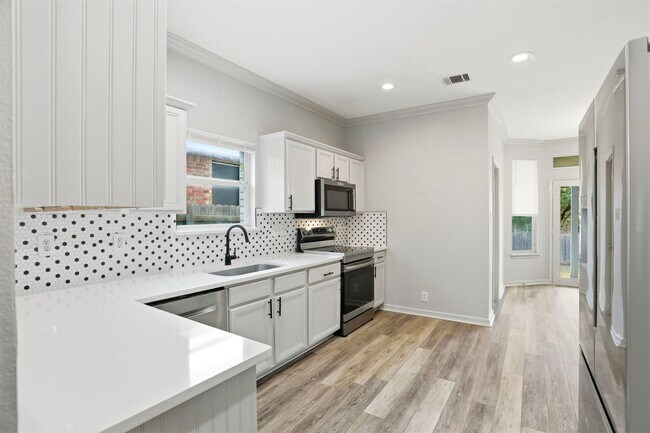 Building Photo - Not your Standard Rental - Beautiful home! Coming Soon!