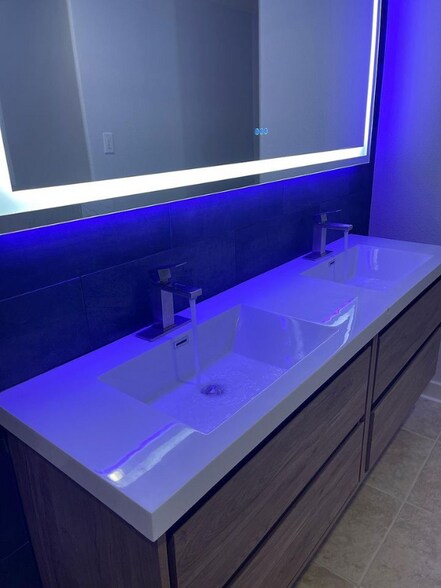 Building Photo - 1200 5th St