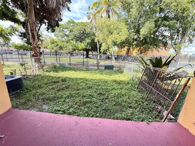 Building Photo - 2625 NW 60th Way