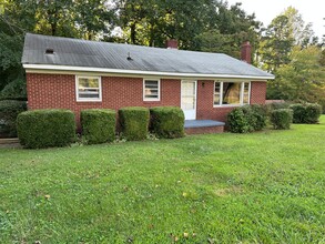 Building Photo - 511 Mattress Factory Rd